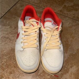 Nike Dunk Low Size 9.5 
Cream and Red Casual Sneakers